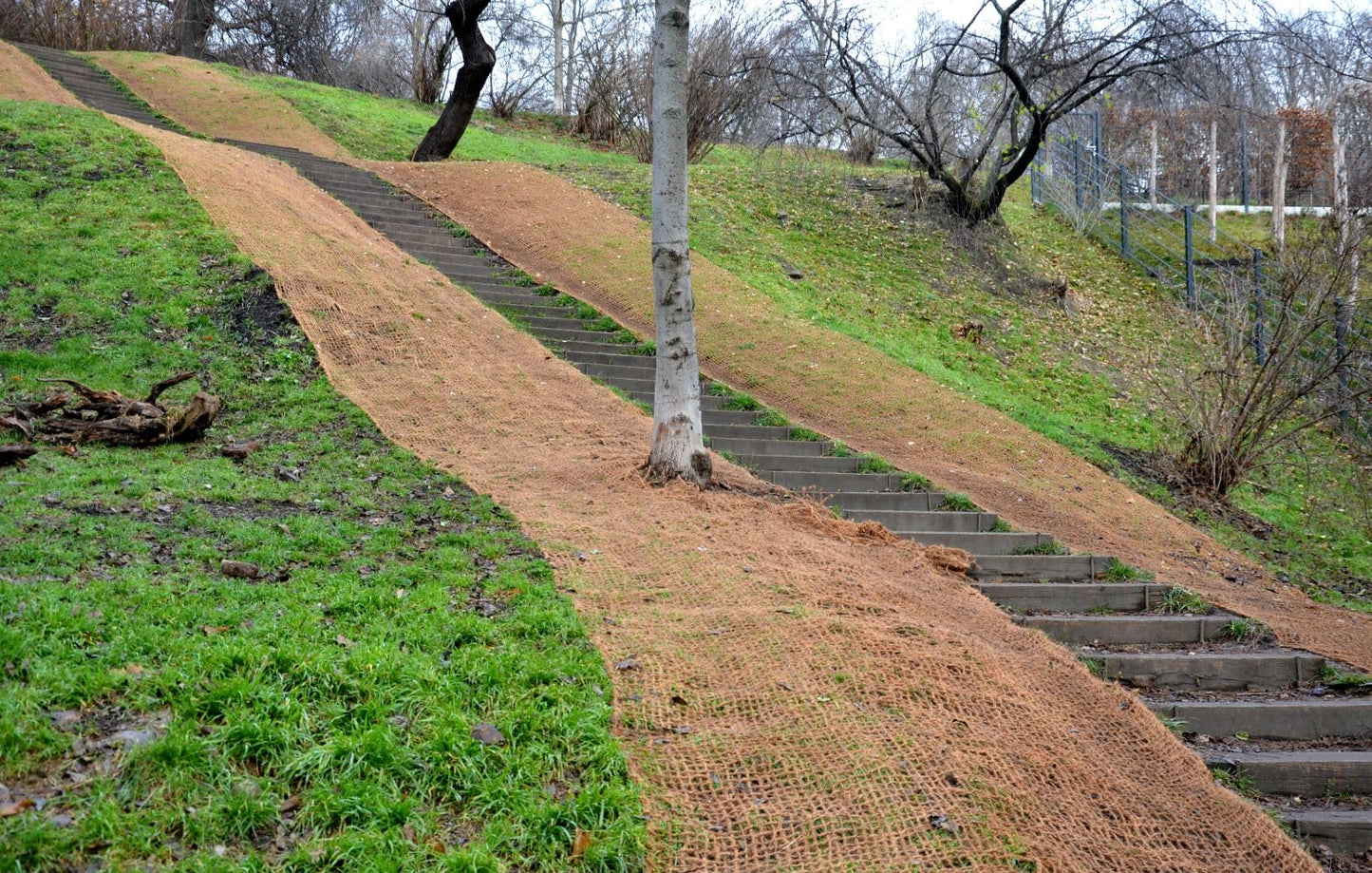 Sandbaggy 700 Gram Coir Matting Roll - Erosion Control Netting (100% Biodegradable) - Soil/Slope Stabilization - Made from All Natural Coconut Fibers (4 ft x 164 ft, 1, Count)